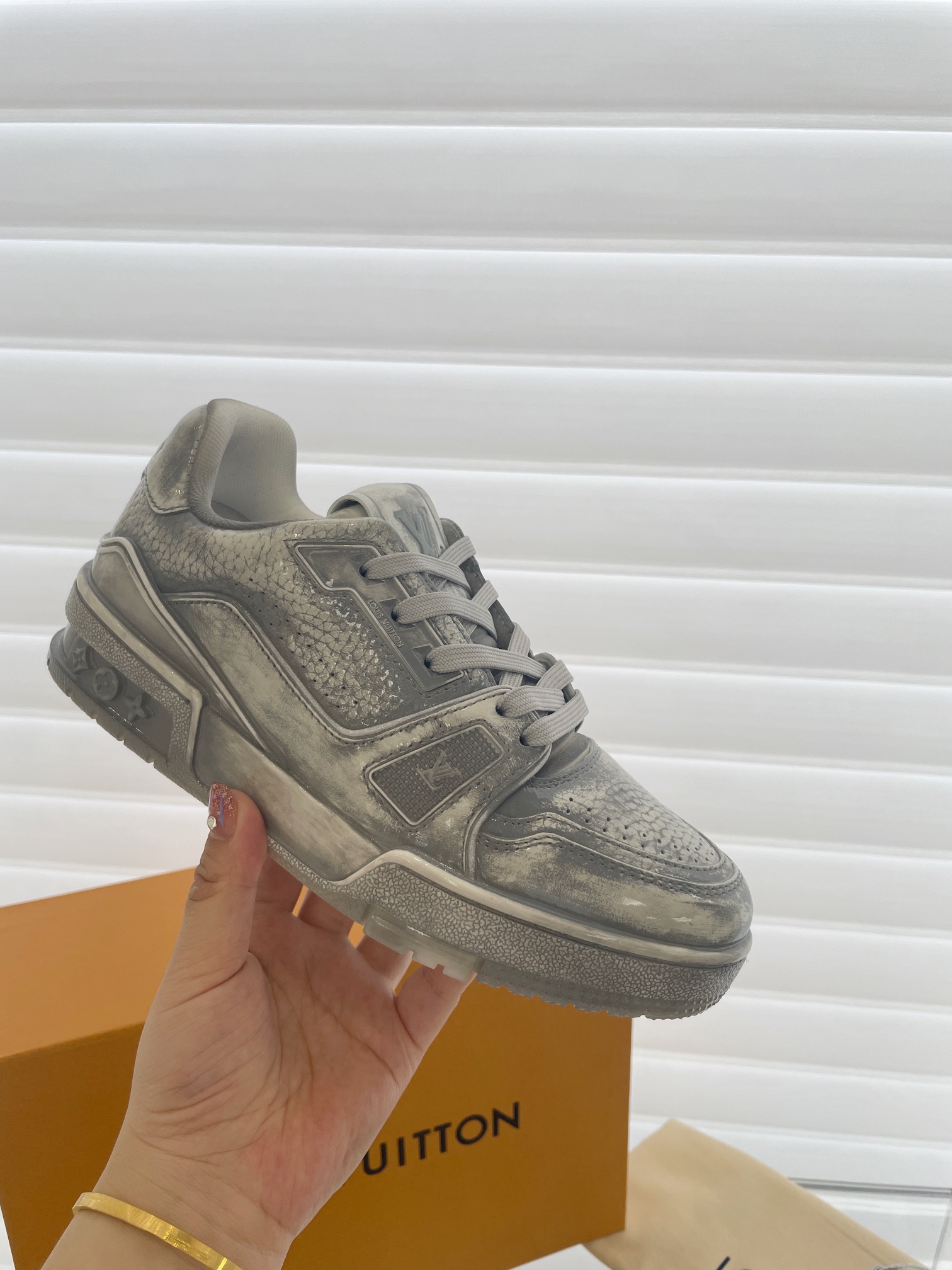 LV TRAINER Couple's Sneakers - 图片 8