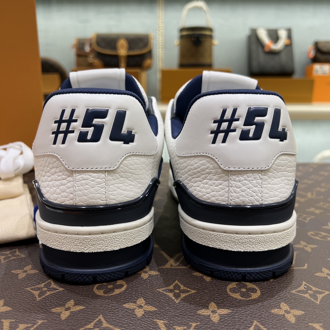 The latest LV Trainer runway model - 图片 9