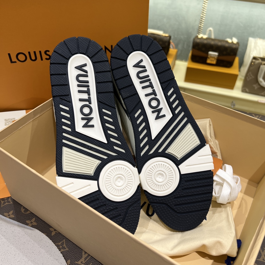The latest LV Trainer runway model - 图片 10
