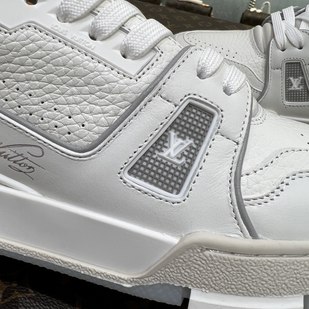 The latest LV Trainer runway model - 图片 6