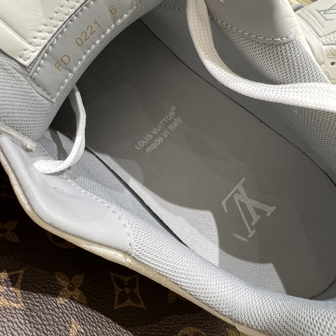 The latest LV Trainer runway model - 图片 8