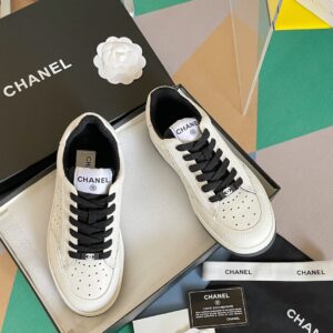 Chanel22P white shoes