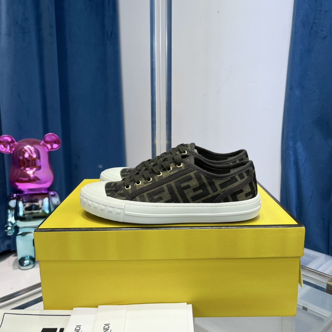 Versace x Fendi Match Collection - 图片 2