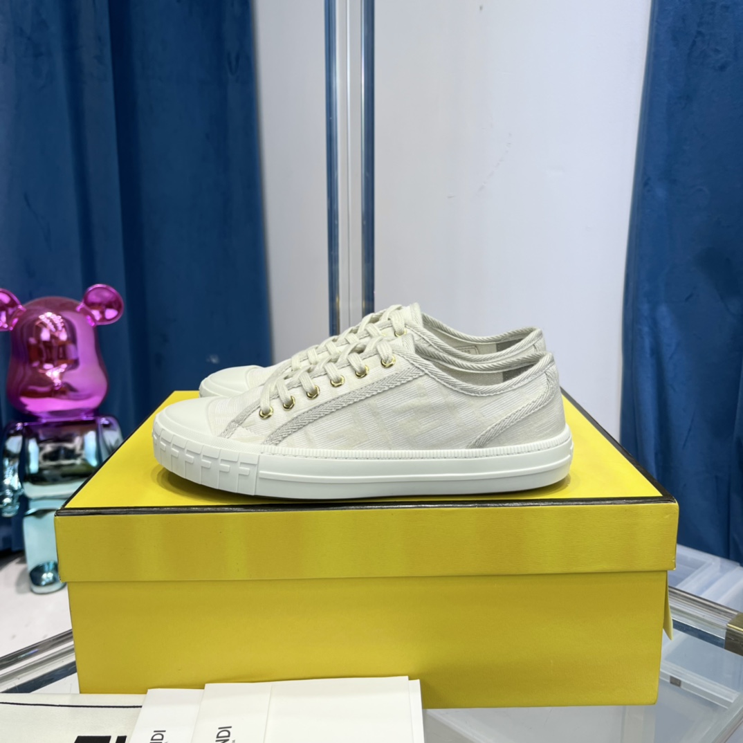 Versace x Fendi Match Collection - 图片 11