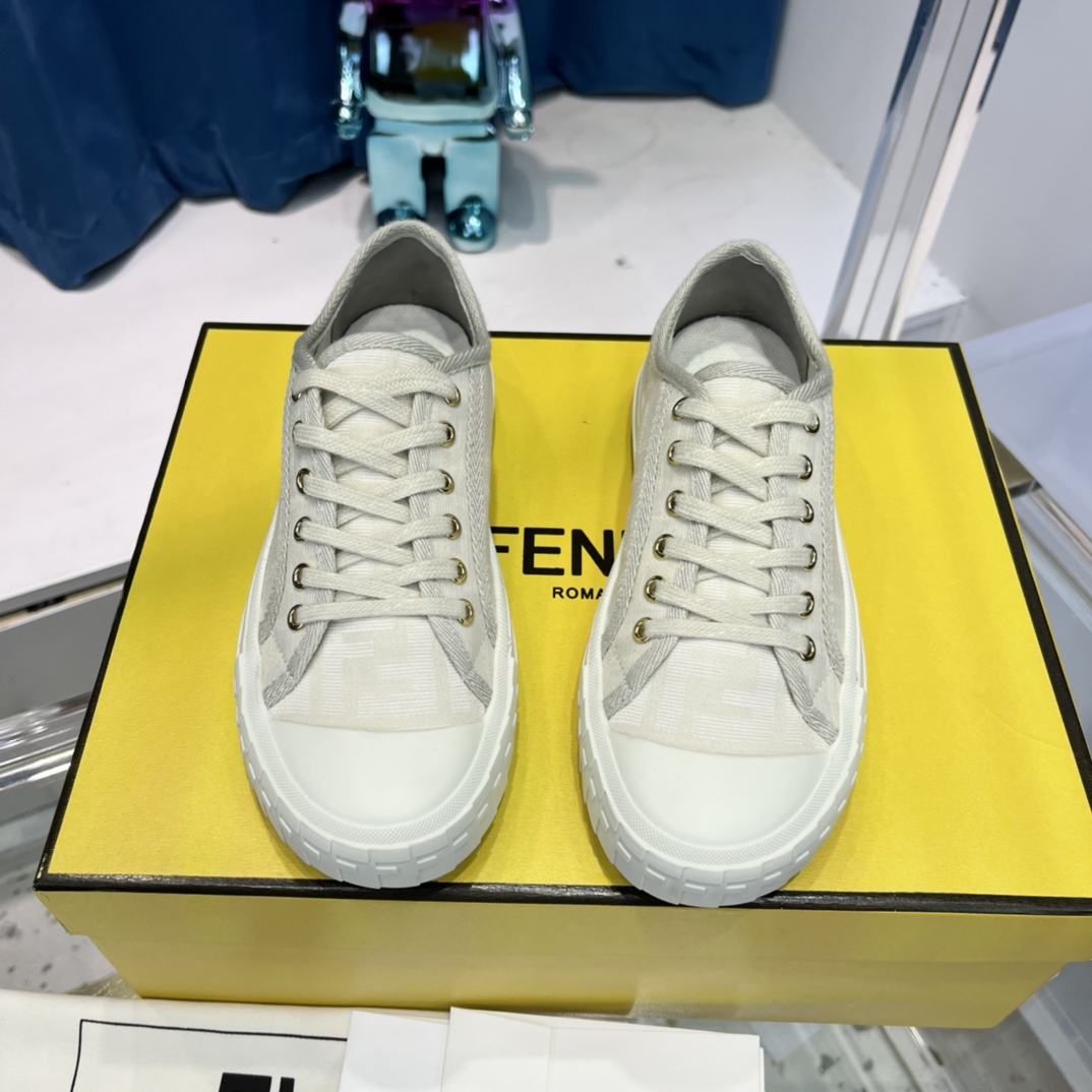 Versace x Fendi Match Collection - 图片 13