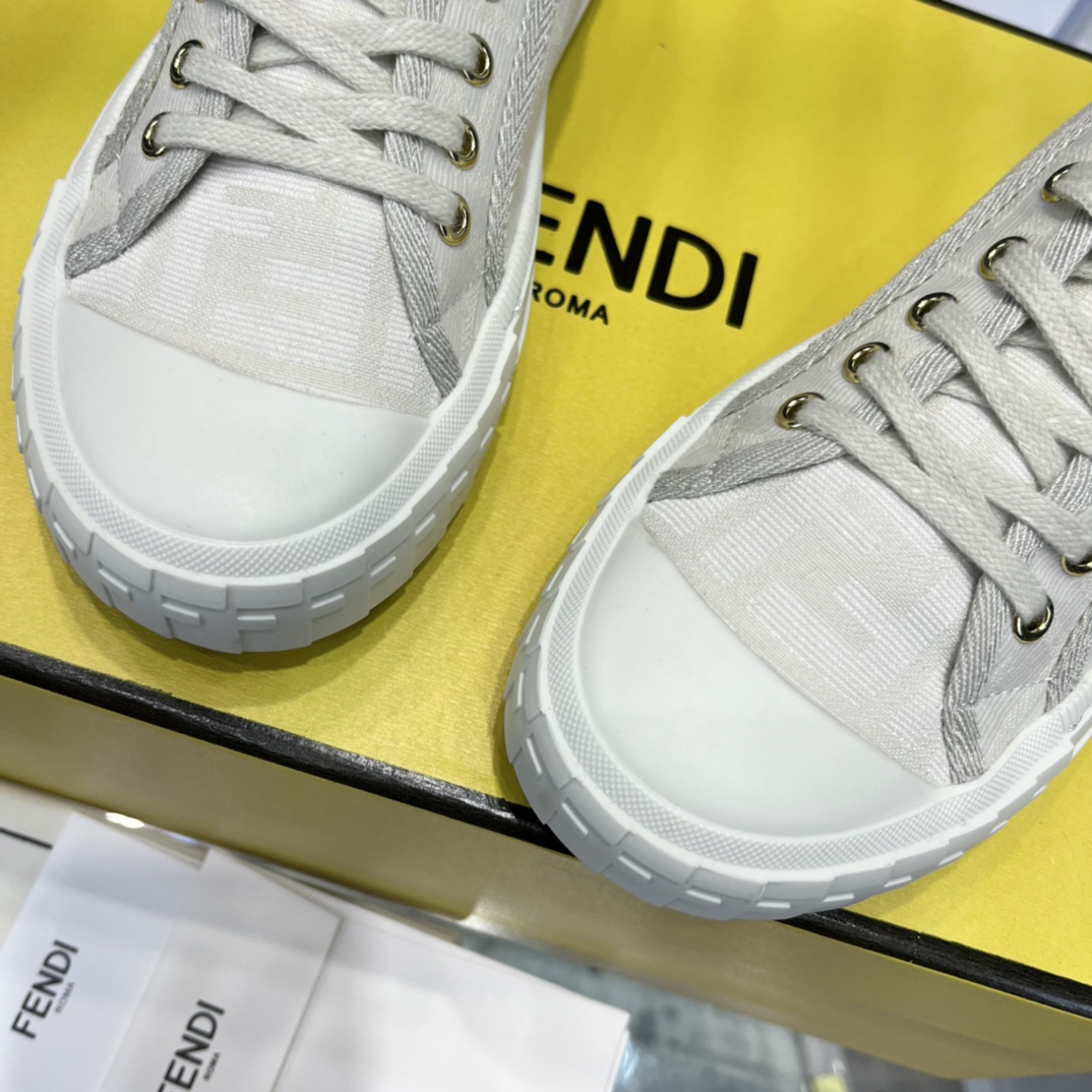 Versace x Fendi Match Collection - 图片 16