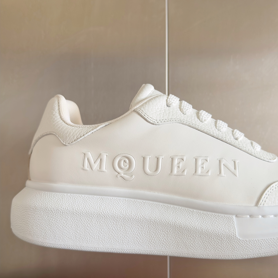 Alexander McQueen Couple Style Casual Sports Shoes White Sneakers - 图片 8