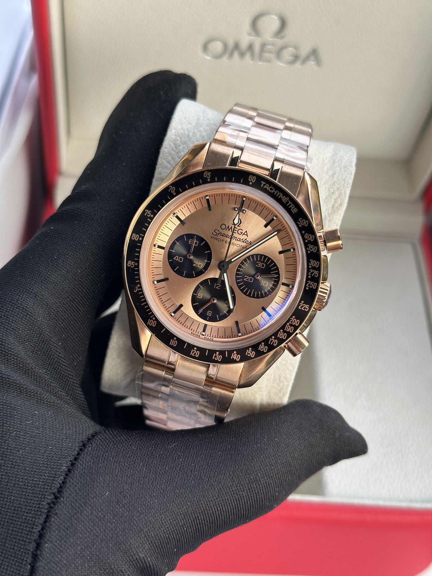 Speedmaster Racing SeriesThis classic and robust timepiece continues the glorious ocean legend - 图片 5