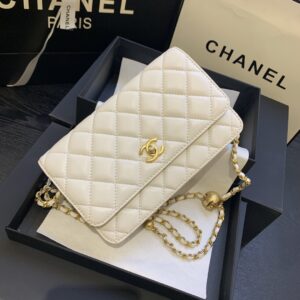 CHANEL-8