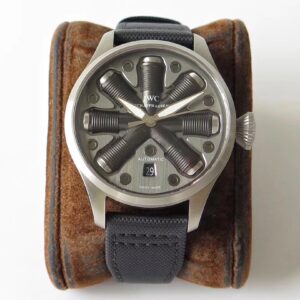 Technology Leads Fashion