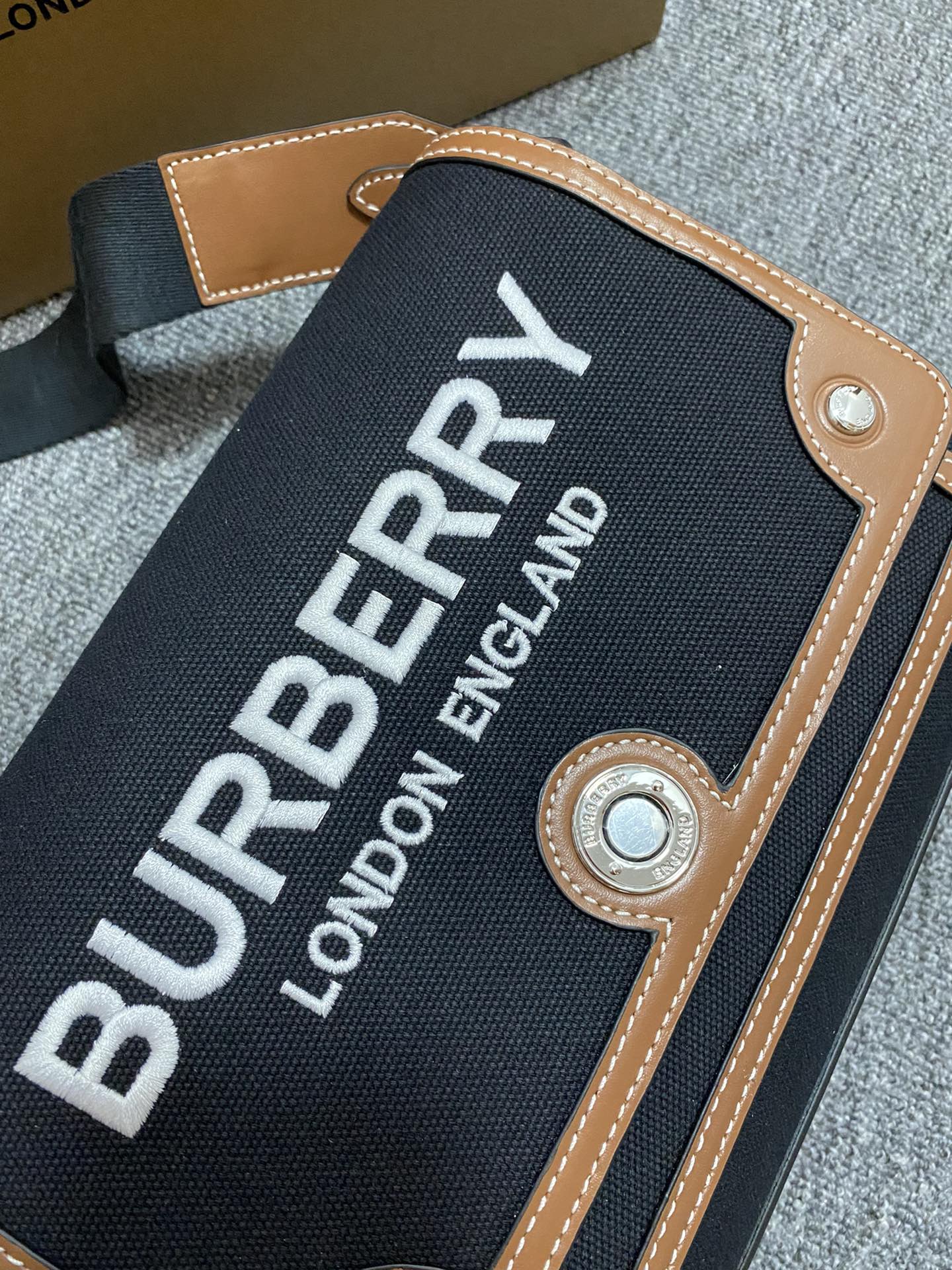 Burberry-18 - 图片 4