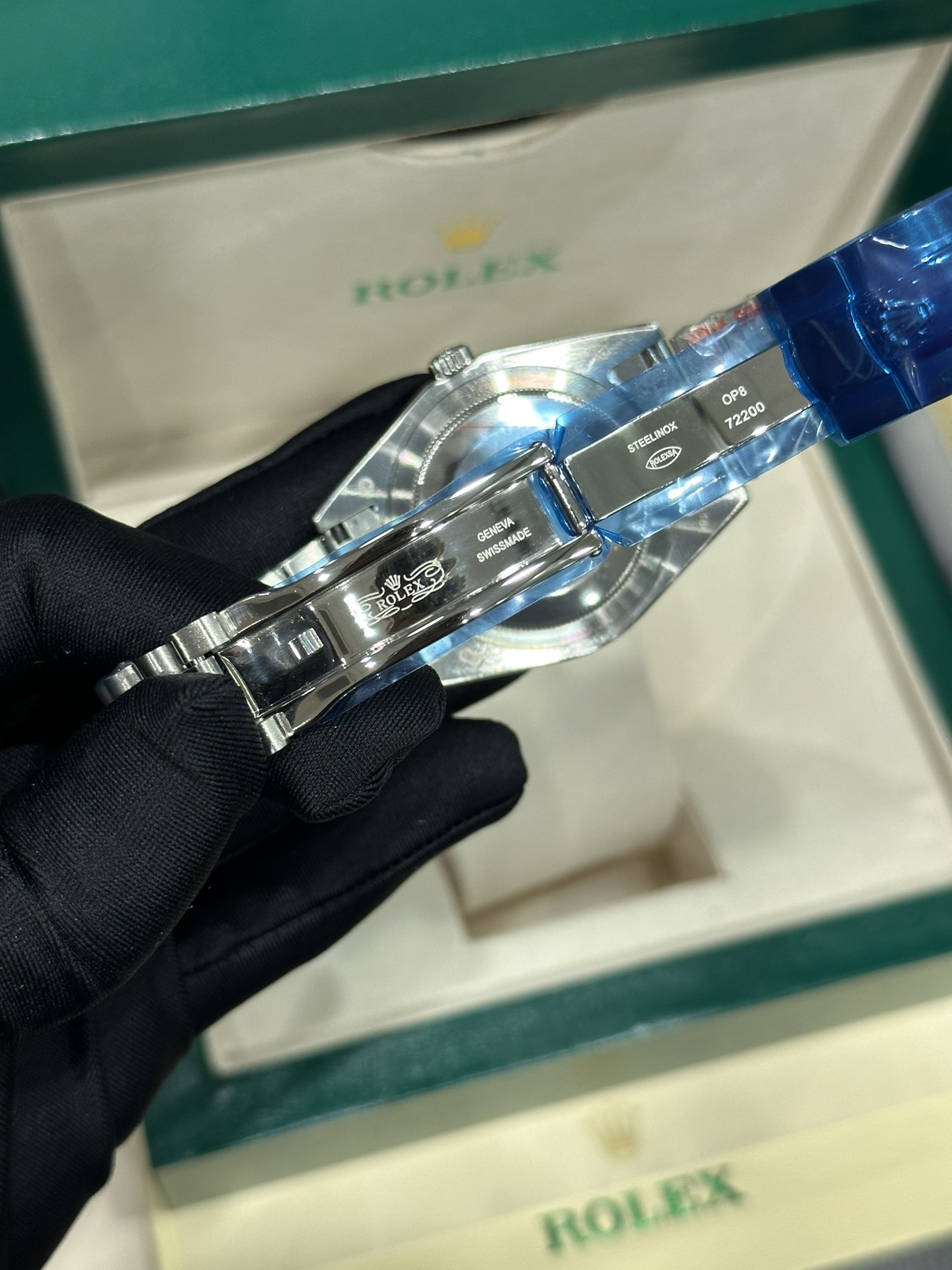 Gray and silver log-style watch - 图片 10