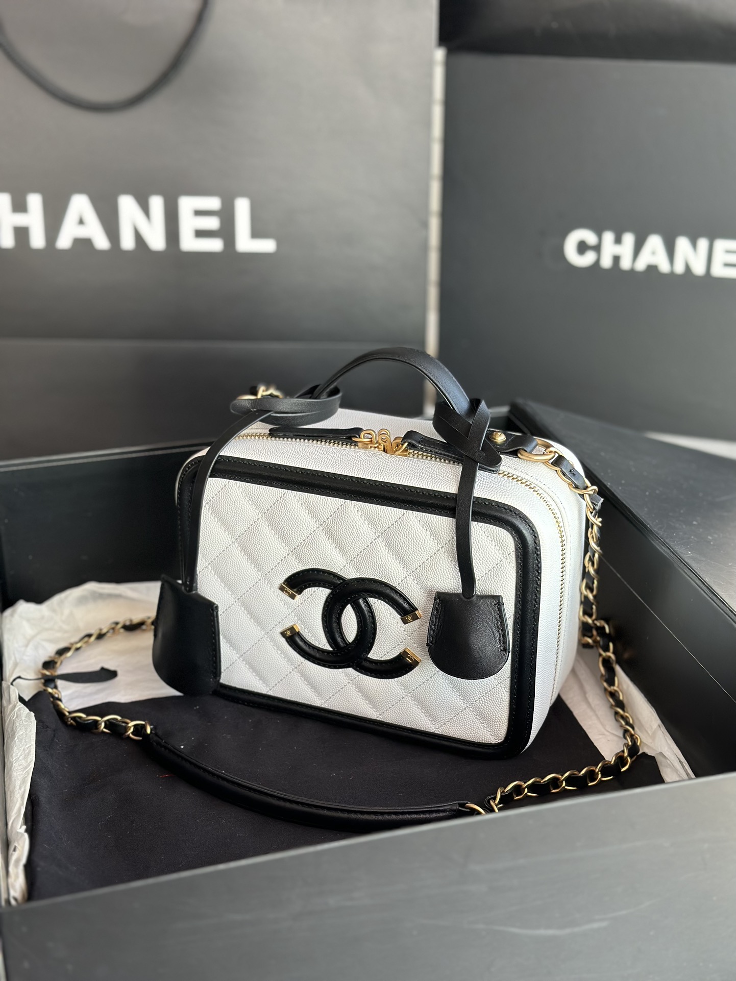 CHANEL-64