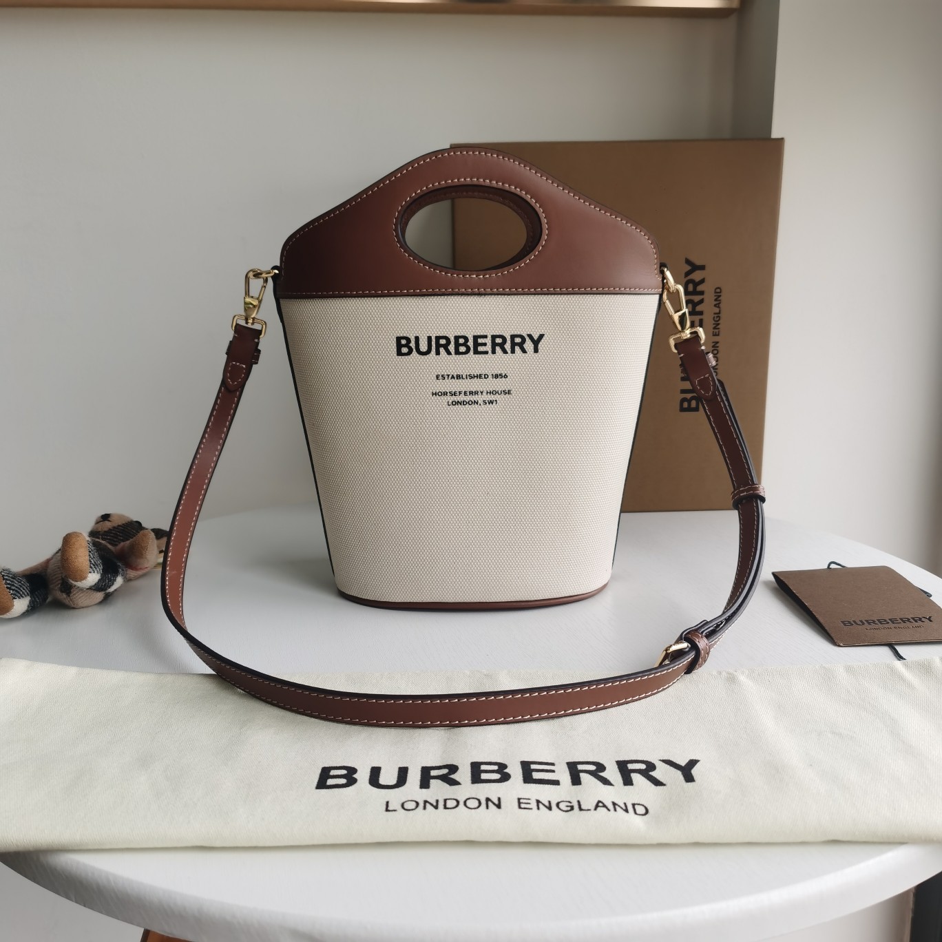 Burberry-30