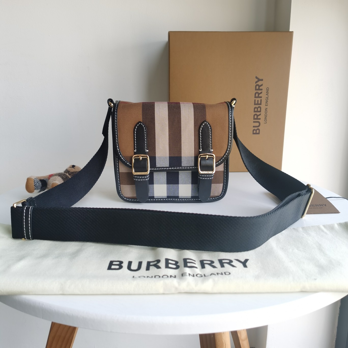 Burberry-35