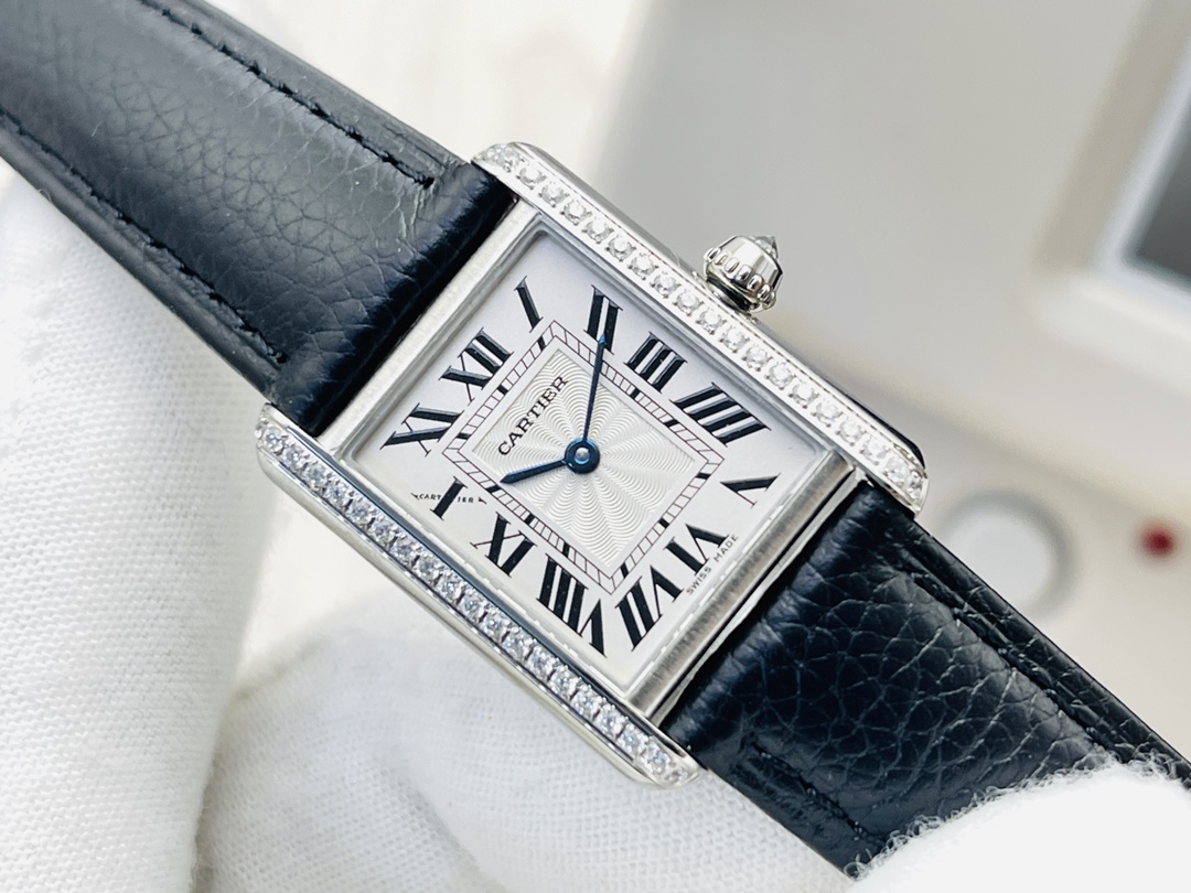 Solo Tank series watches