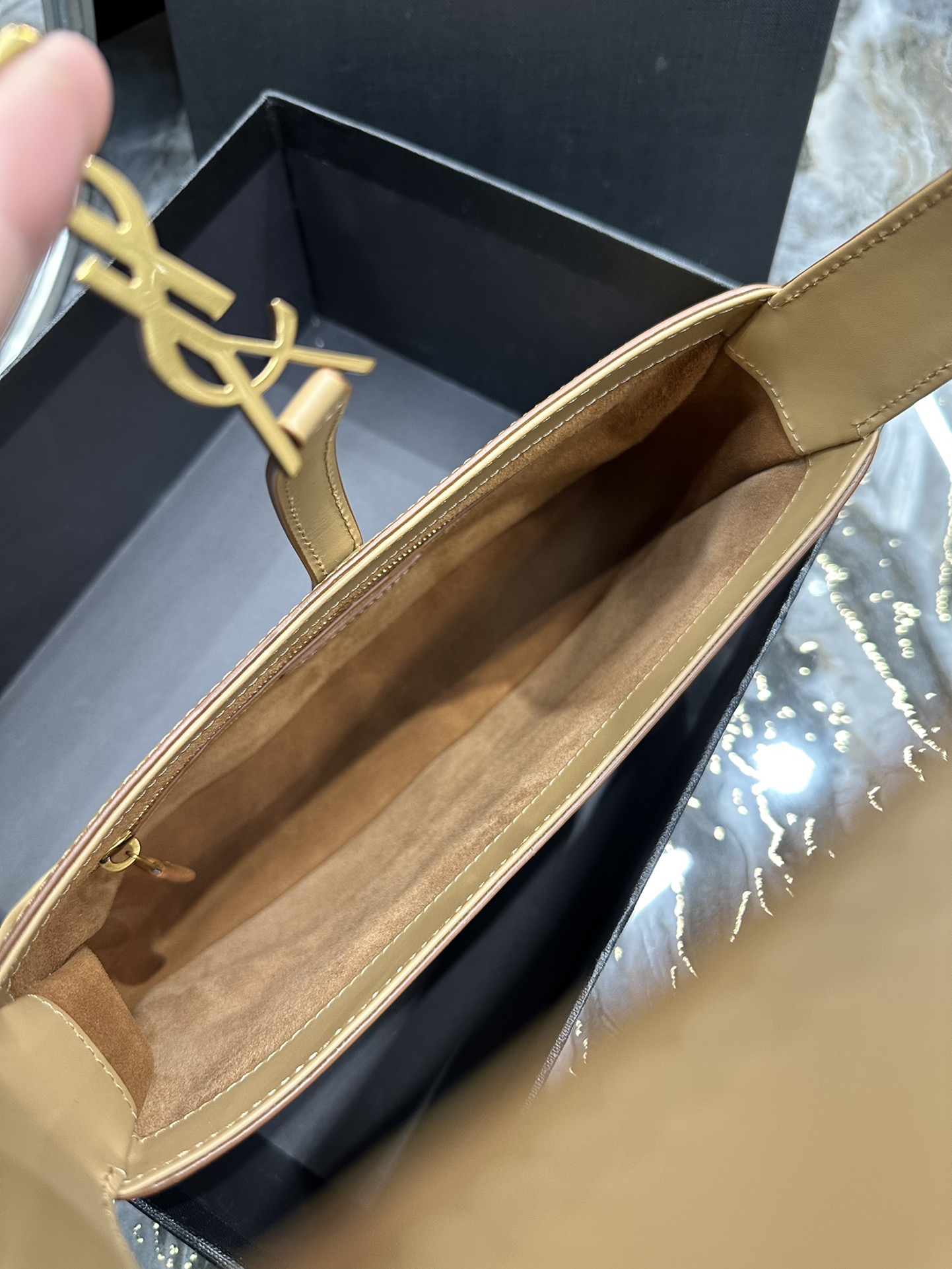 Saint Laurent-8 - 图片 26