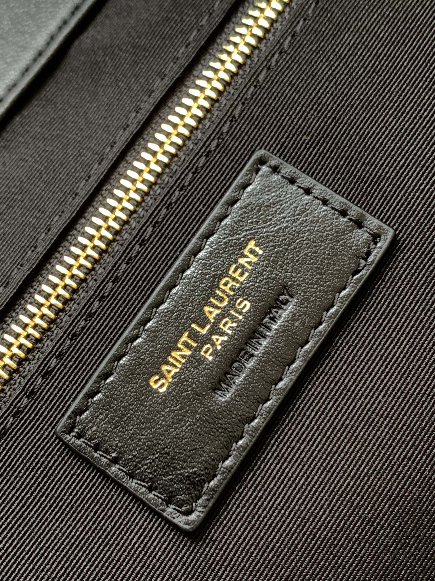 Saint Laurent-13 - 图片 9
