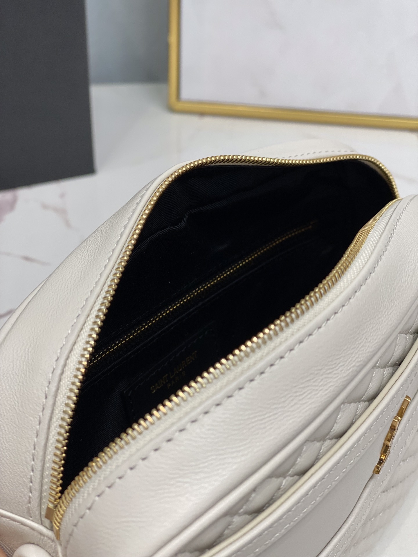 Saint Laurent-18 - 图片 17