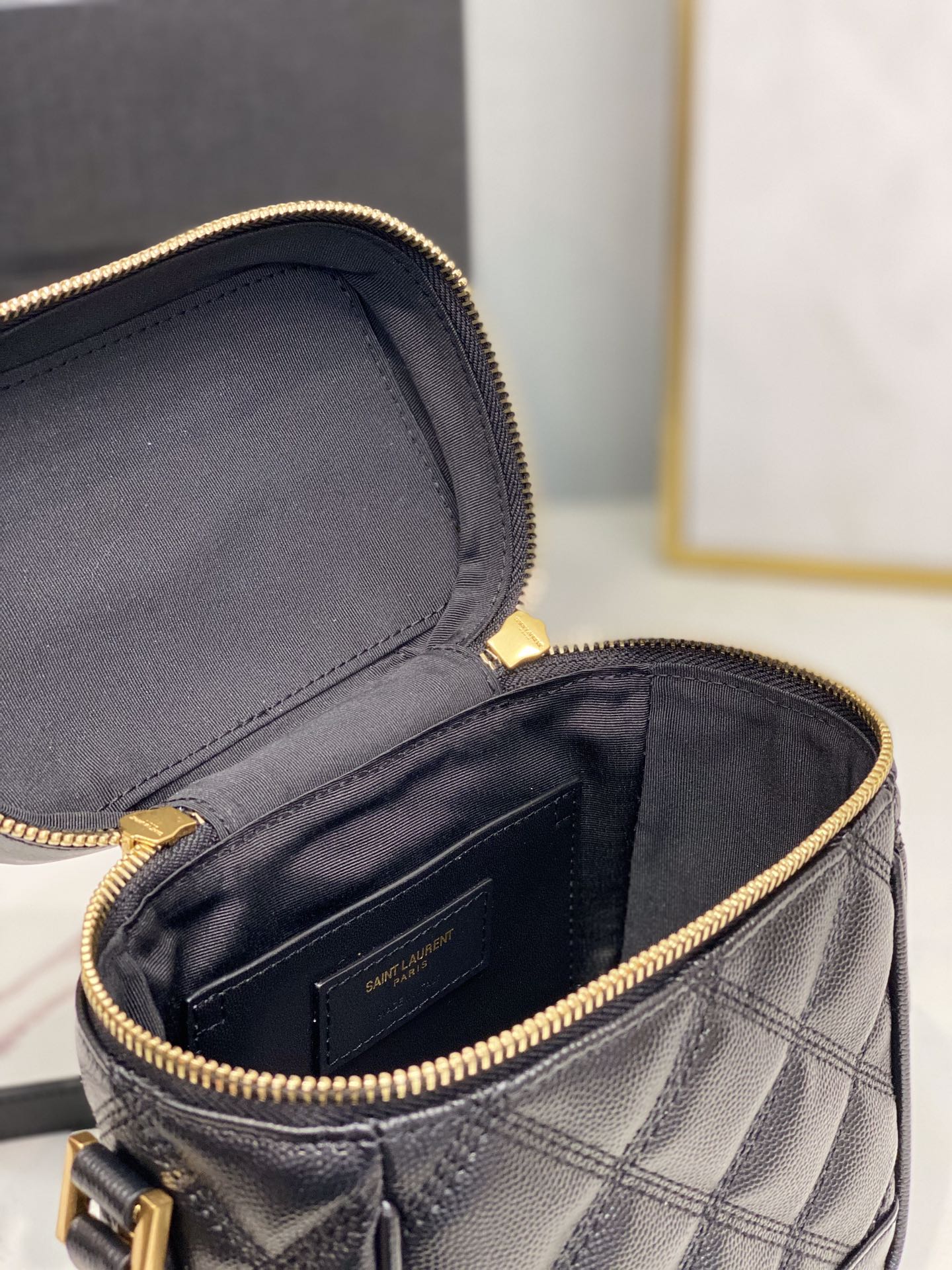 Saint Laurent-19 - 图片 8