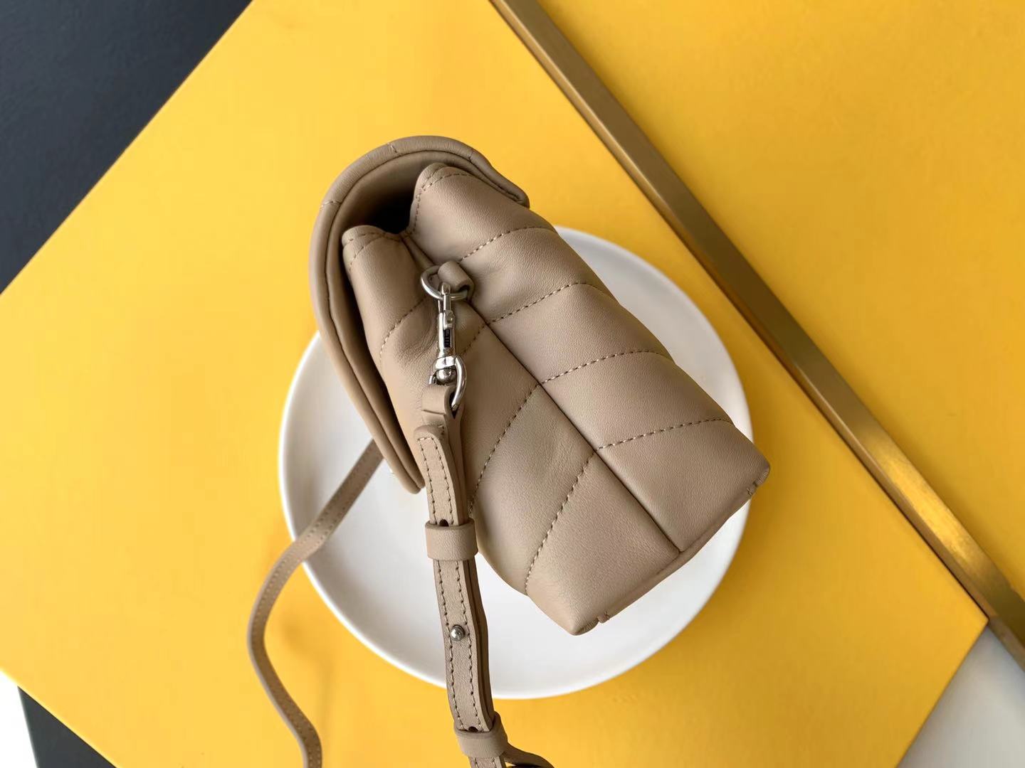 Saint Laurent-25 - 图片 23