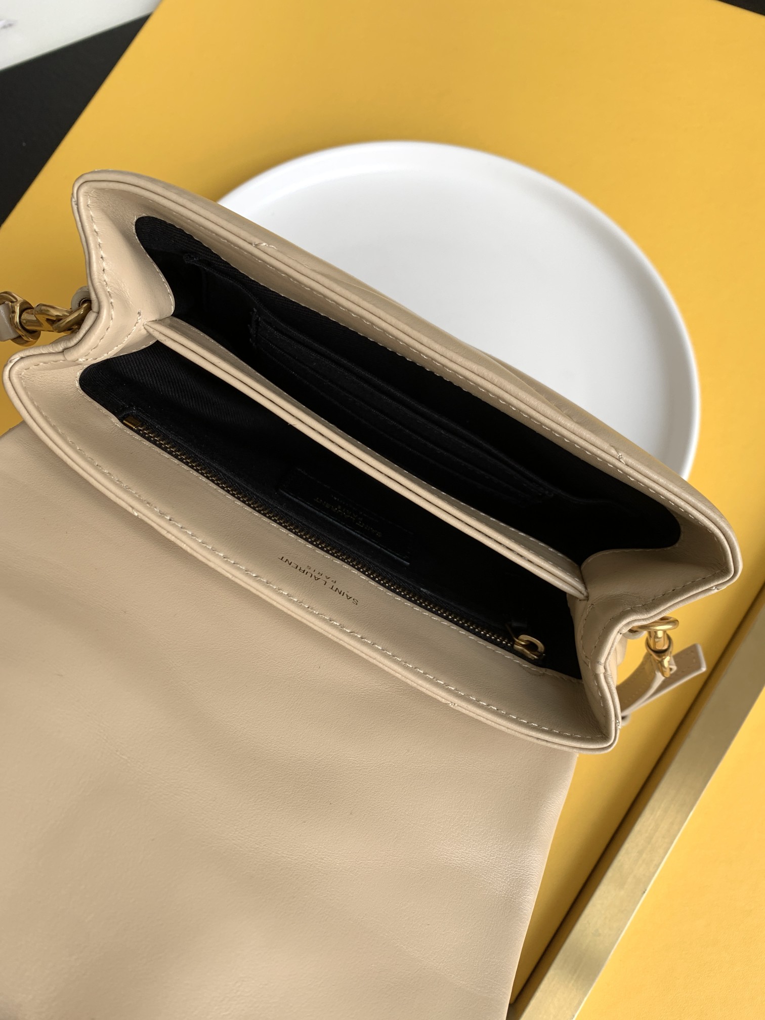 Saint Laurent-25 - 图片 37