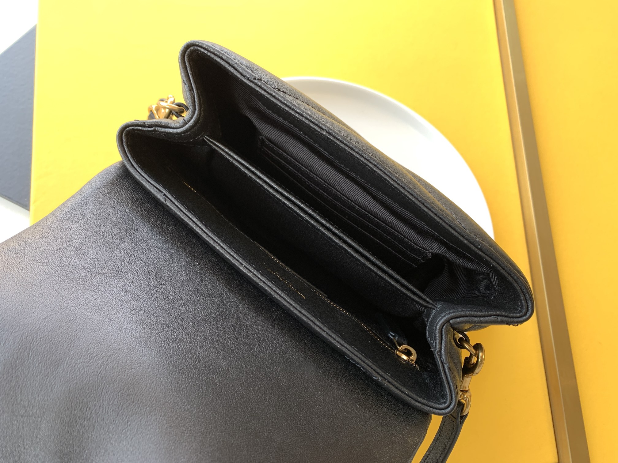 Saint Laurent-25 - 图片 54